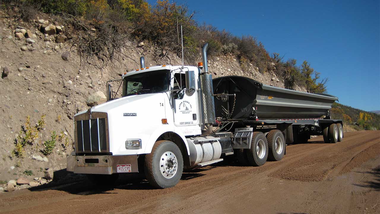 Tractor Side Dump, Hauling and Trucking, Aspen, CO - Aspen Digger